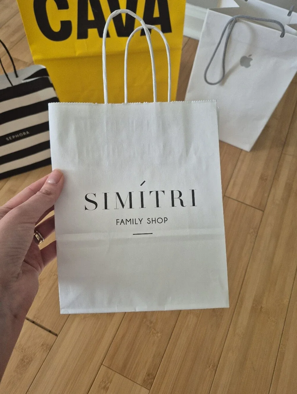 Apple, Sephora, H&M, Bath&Body Gift Bags